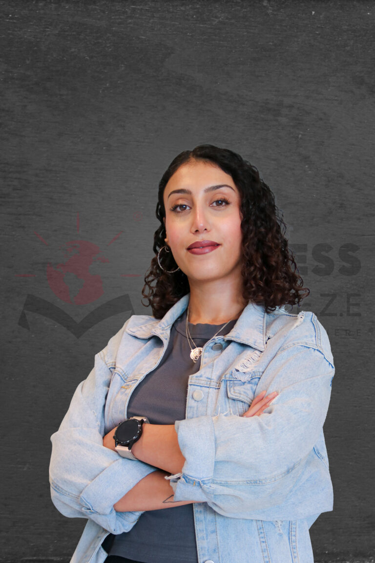 الأستاذة سارة عبدالرحيم